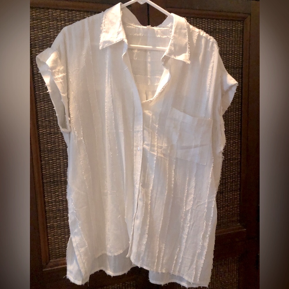 En Creme white button down L EUC
